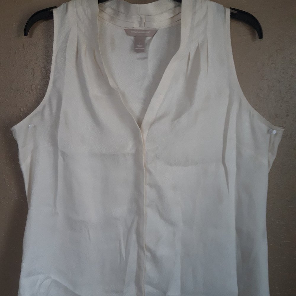 Banana Republic Sleeveless White Shirt